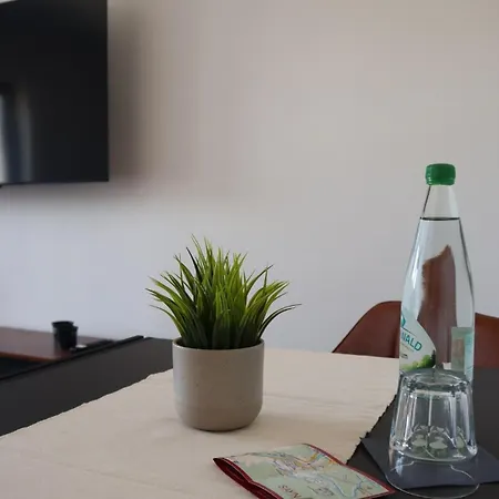 Sayntal - Blick Auf Schloss Sayn Apartment