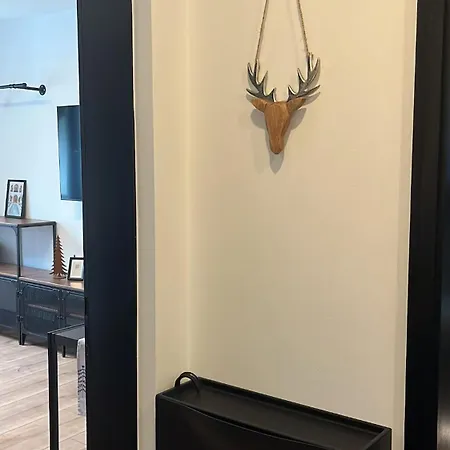 Sayntal - Blick Auf Schloss Sayn 아파트 벤도르프