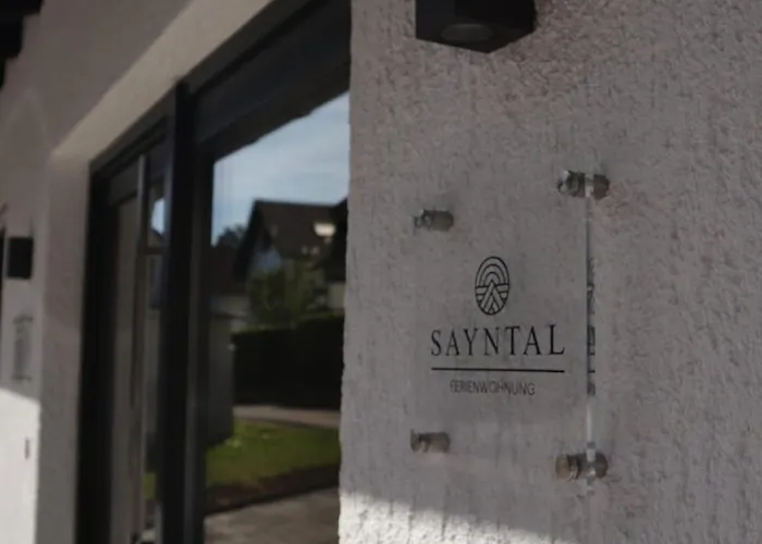 아파트 Sayntal - Blick Auf Schloss Sayn 벤도르프