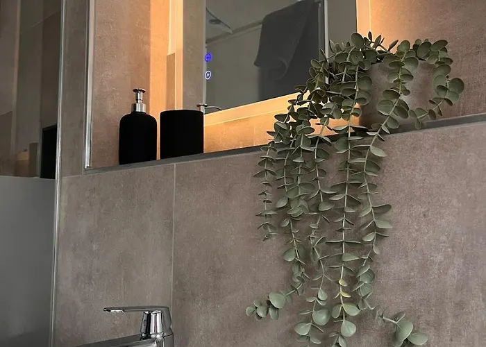 Sayntal - Blick Auf Schloss Sayn Appartement *