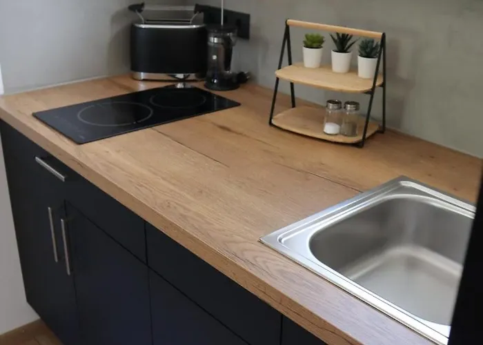 Sayntal - Blick Auf Schloss Sayn